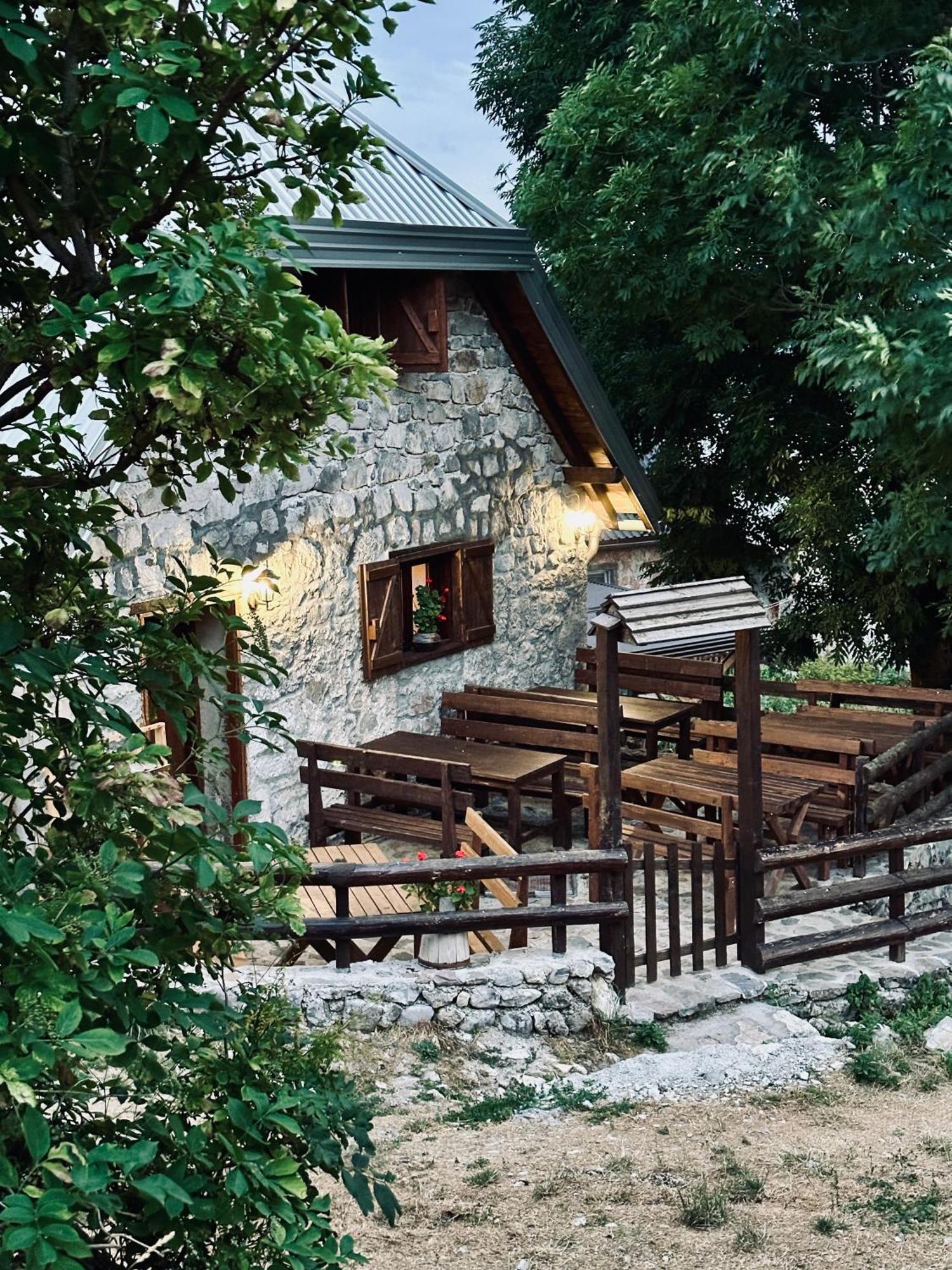 Bobica Konak - Lukomir Apartment Exterior photo